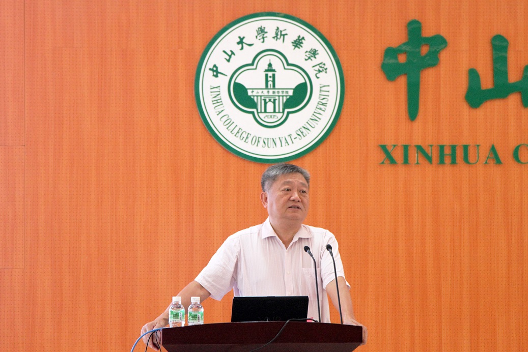 说明: F:\文件\a常用：近期工作\2018年科技月\总结会\新闻稿\20180711 科技月、教学月工作总结大会 黄要武摄\20180711 科技月、教学月工作总结大会 黄要武摄\王庭槐校长1.jpg